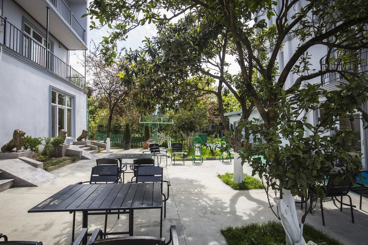 Отель Beach House Hotel Батуми-16
