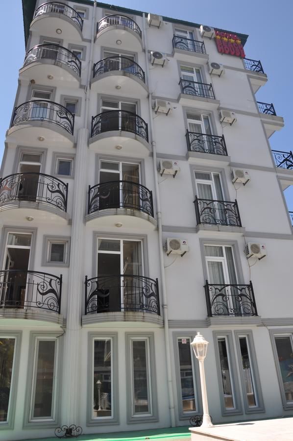Отель Beach House Hotel Батуми-31