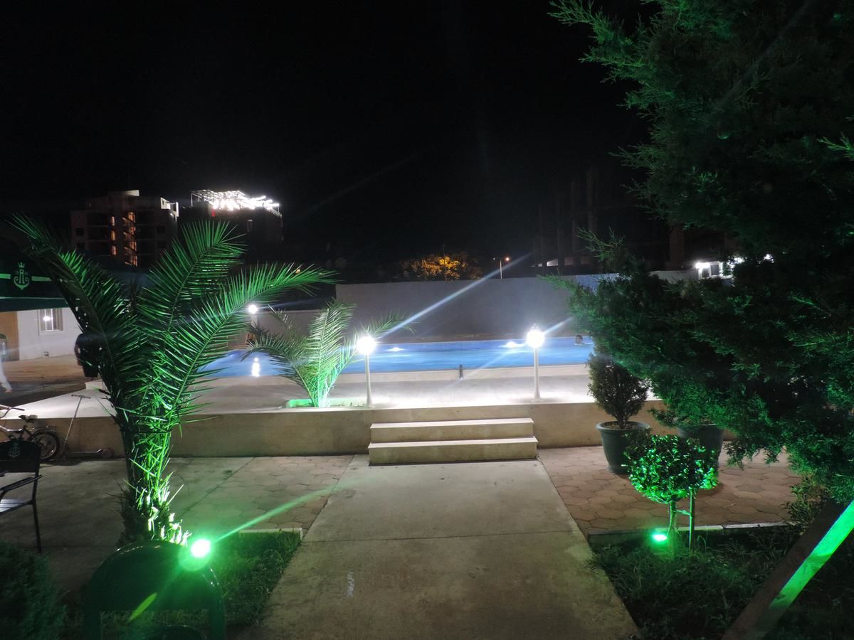 Отель Beach House Hotel Батуми