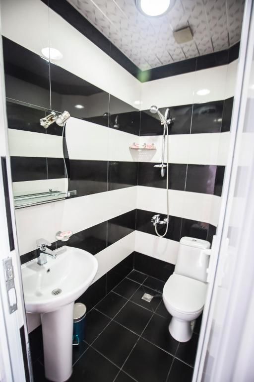 Отель Beach House Hotel Батуми