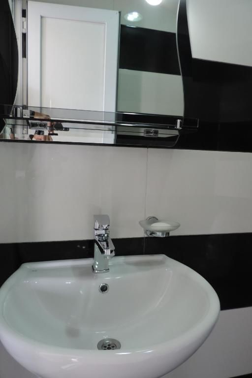 Отель Beach House Hotel Батуми