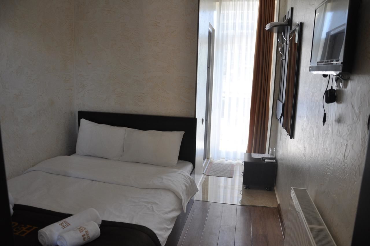 Отель Beach House Hotel Батуми