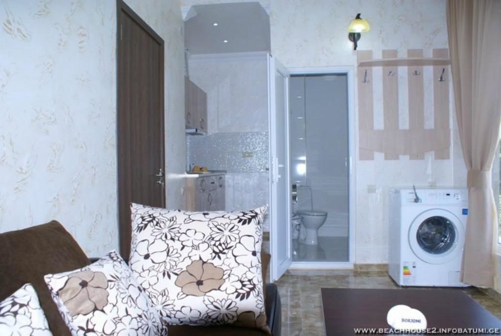 Отель Beach House Hotel Батуми