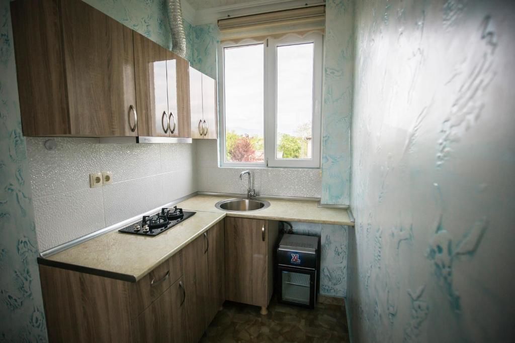 Отель Beach House Hotel Батуми