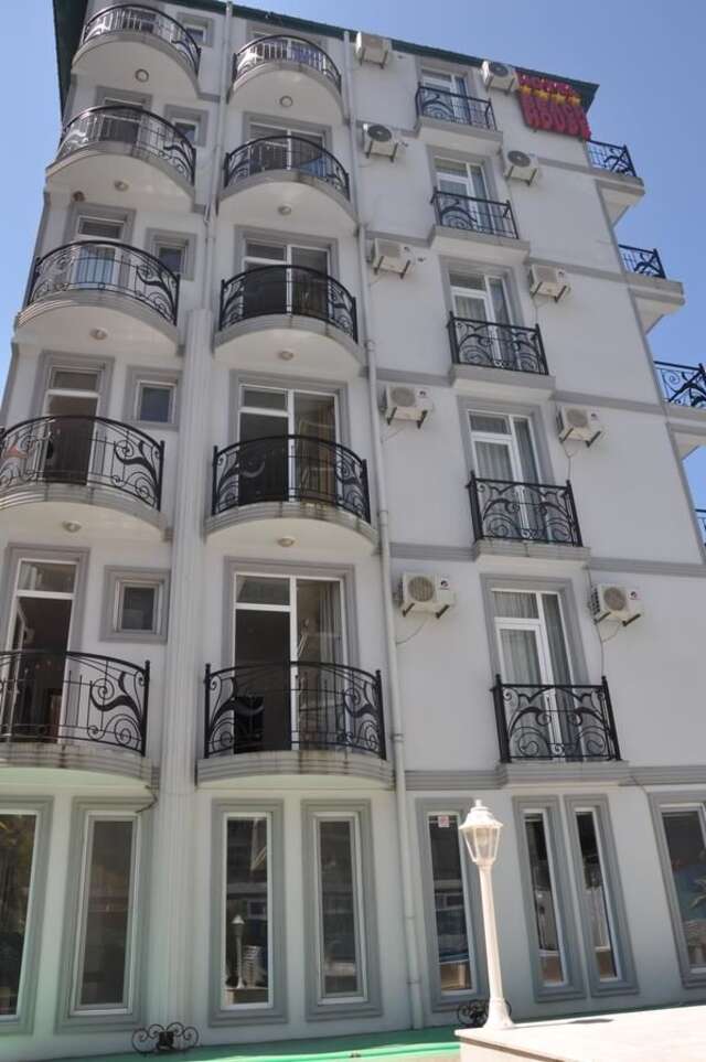 Отель Beach House Hotel Батуми-30