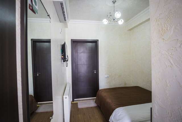Отель Beach House Hotel Батуми-8