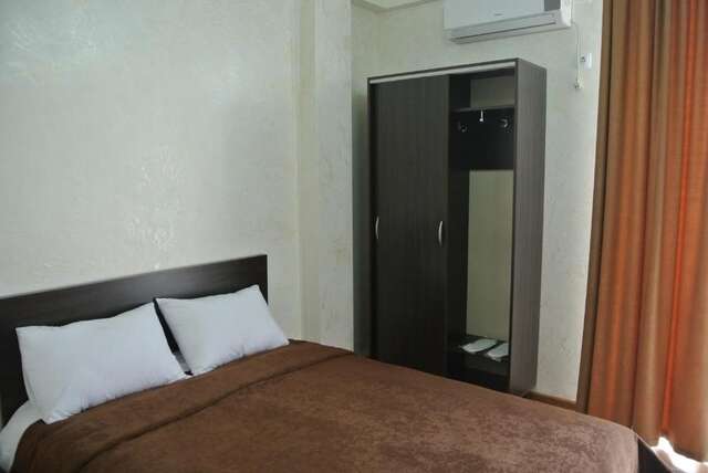 Отель Beach House Hotel Батуми-72