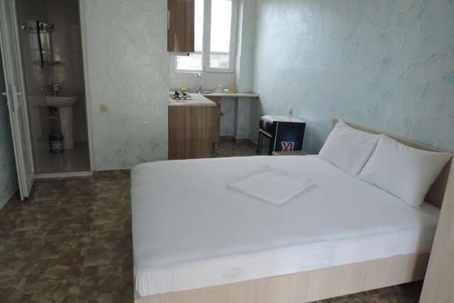 Отель Beach House Hotel Батуми-86